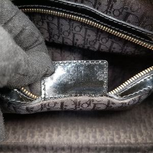 Pre-owned Christian Dior Lady Dior Black Patent handbag | stylenewstar