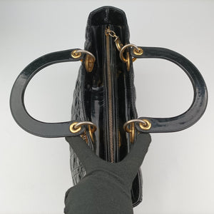 Pre-owned Christian Dior Lady Dior Black Patent handbag | stylenewstar