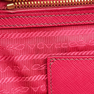 Vintage Prada Galleria Front Pocket Red SAFFIANO Leather BN2674 shoulderbag | stylenewstar