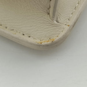 Pre-owned Christian Dior 30 Montaigne White leather shoulderbag | stylenewstar