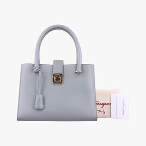 Pre-owned Ferragamo Gancini Juliet Grey leather handbag | stylenewstar