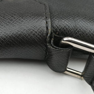 Pre-owned Louis Vuitton SASHA Glacier TAIGA M32630 shoulderbag | stylenewstar