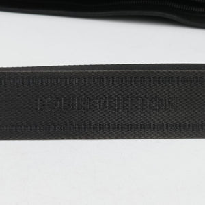 Pre-owned Louis Vuitton SASHA Glacier TAIGA M32630 shoulderbag | stylenewstar