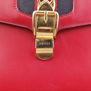 Pre-owned Gucci Sylvie Red Leather 431665 shoulderbag | stylenewstar