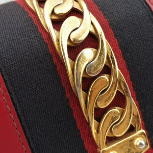 Pre-owned Gucci Sylvie Red Leather 431665 shoulderbag | stylenewstar