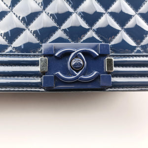 Pre-owned Chanel BOY CHANEL Navy Patent A67086 shoulderbag | stylenewstar