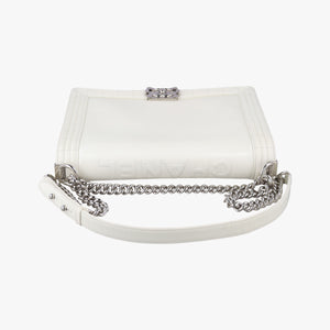 Pre-owned Chanel BOY CHANEL White Enamel A67021 shoulderbag | stylenewstar