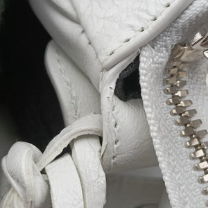 Pre-owned Balenciaga Le Cagole White lambskin shoulderbag | stylenewstar