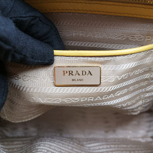 Vintage Prada Galleria Yellow Patent BN1874 handbag | stylenewstar