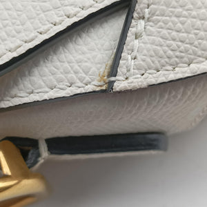 Pre-owned Christian Dior Saddle White Leather handbag | stylenewstar