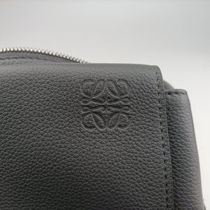 Secondhand Loewe Military Messenger XS Grey Leather B553A72X21 shoulderbag | stylenewstar