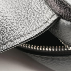 Secondhand Loewe Military Messenger XS Grey Leather B553A72X21 shoulderbag | stylenewstar