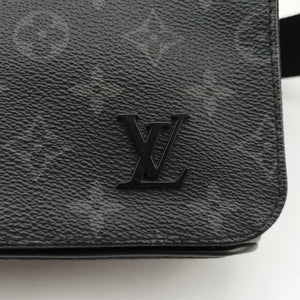 Pre-owned Louis Vuitton District PM Noir Monogram Eclipse M44000 shoulderbag | stylenewstar