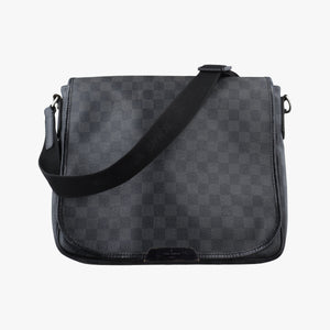 Pre-owned Louis Vuitton DANIEL MM Noir Damier GRAPHITE N58029 shoulderbag | stylenewstar