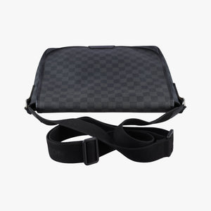 Pre-owned Louis Vuitton DANIEL MM Noir Damier GRAPHITE N58029 shoulderbag | stylenewstar