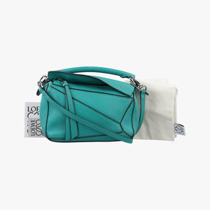 Pre-owned Loewe Puzzle Green Leather shoulderbag | stylenewstar