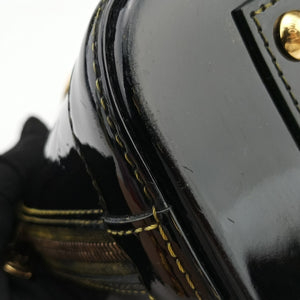Secondhand Louis Vuitton Alma BB Black Vernis handbag | stylenewstar