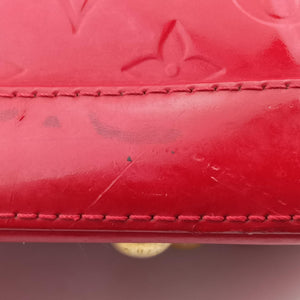 Secondhand Louis Vuitton Alma PM pomme d'amour Vernis M90096 handbag | stylenewstar