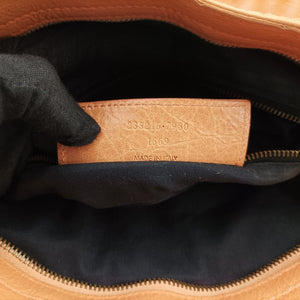 Pre-owned Balenciaga The Velo Orange lambskin shoulderbag | stylenewstar
