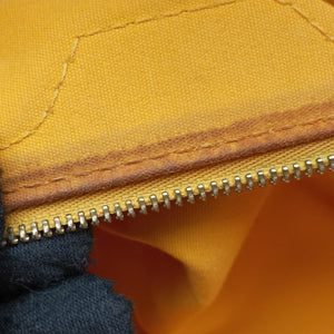 Pre-owned Louis Vuitton Wilshire PM Jaune Passion Vernis M91725 handbag | stylenewstar