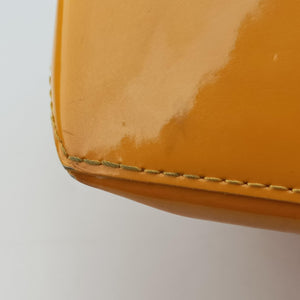 Pre-owned Louis Vuitton Wilshire PM Jaune Passion Vernis M91725 handbag | stylenewstar