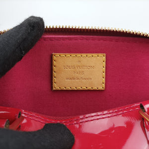 Pre-owned Louis Vuitton Alma BB pomme d'amour Vernis M90174 shoulderbag | stylenewstar