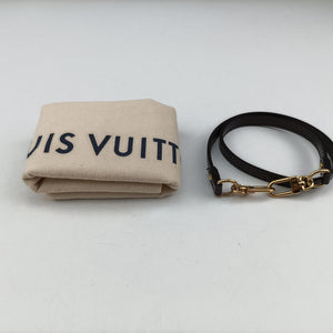 Pre-owned Louis Vuitton Rossmore MM Amarante Vernis M91551 clutchbag | stylenewstar