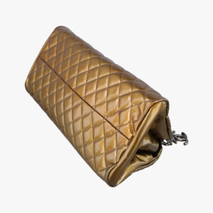 Pre-owned Chanel Mademoiselle Bowling Golden Patent A50557 shoulderbag | stylenewstar