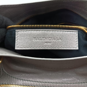 Pre-owned Balenciaga Giant City Grey lambskin shoulderbag | stylenewstar