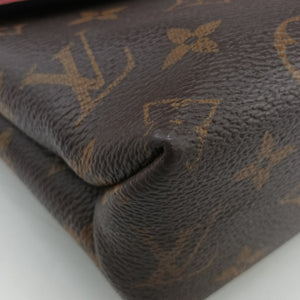 Secondhand Louis Vuitton SAINT PLACIDE brown×CERISE Monogram Canvas×calf leather M43713 shoulderbag | stylenewstar