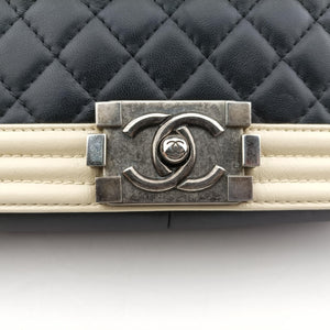 Vintage Chanel BOY CHANEL Black×beige lambskin A67087 shoulderbag | stylenewstar