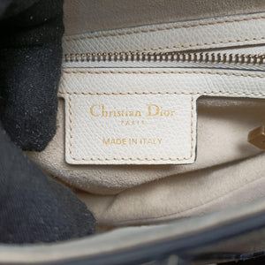 Pre-owned Christian Dior Saddle White Leather handbag | stylenewstar