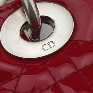 Pre-owned Christian Dior Lady Dior Red patent shoulderbag | stylenewstar