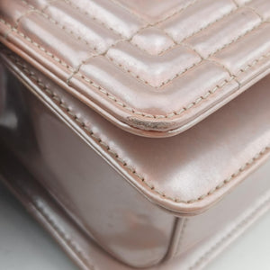 Secondhand Chanel BOY CHANEL Pink Patent A67018 shoulderbag | stylenewstar