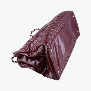 Pre-owned Chanel Mademoiselle Bowling Burgundy Patent A50561 handbag | stylenewstar