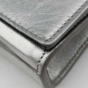 Secondhand Yves Saint Laurent KATE Silver Leather 354120 shoulderbag | stylenewstar