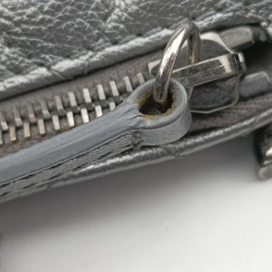 Pre-owned Chanel Matelasse Silver Leather A94102 bum bag/waist bag | stylenewstar