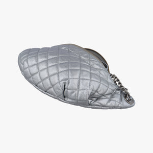 Pre-owned Chanel Matelasse Silver Leather A94102 bum bag/waist bag | stylenewstar