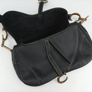 Pre-owned Christian Dior Saddle Black Leather handbag | stylenewstar