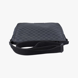 Pre-owned Louis Vuitton DANIEL MM Noir Damier Graphite N58029 shoulderbag | stylenewstar