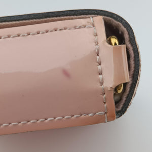 Secondhand Louis Vuitton Pochette Felicie Rose Ballerine Vernis M64358 shoulderbag | stylenewstar
