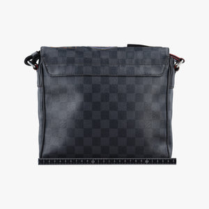 Pre-owned Louis Vuitton District PM NM LV Alps BLACK×Multicolor DAMIER GRAPHITE CANVAS N40040 shoulderbag | stylenewstar