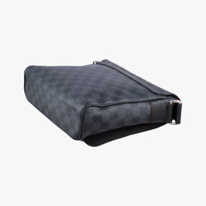 Pre-owned Louis Vuitton District PM NM LV Alps BLACK×Multicolor DAMIER GRAPHITE CANVAS N40040 shoulderbag | stylenewstar
