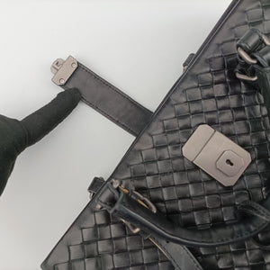 Pre-owned Bottega Veneta Roma Intrecciato Black lambskin shoulderbag | stylenewstar