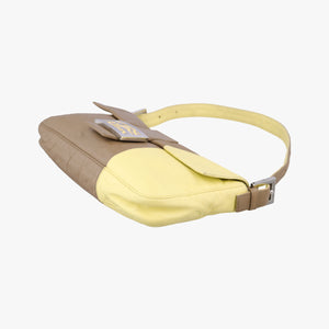Pre-owned Fendi Baguette Brown × Yellow Leather 26424 handbag | stylenewstar