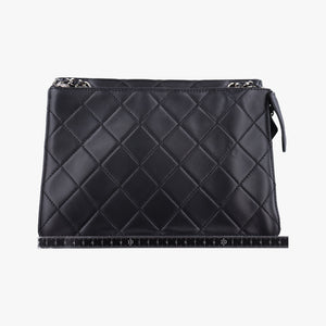 Pre-owned Chanel 2.55 Matelasse Black lambskin A65613 shoulderbag | stylenewstar