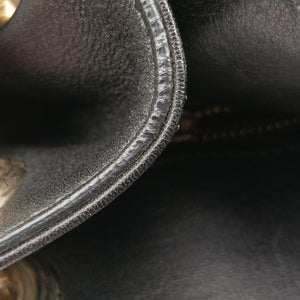 Pre-owned Gucci Emily Black Leather 295403 shoulderbag | stylenewstar