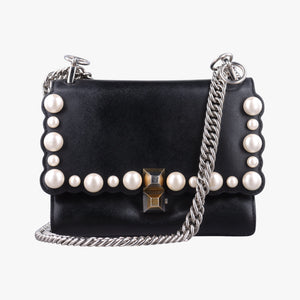 Pre-owned Fendi Studded Kan I Black Leather 8M0381 shoulderbag | stylenewstar