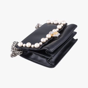 Pre-owned Fendi Studded Kan I Black Leather 8M0381 shoulderbag | stylenewstar