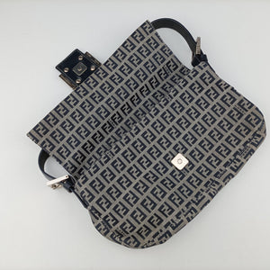 Pre-owned Fendi Mamma Baguette Navy Canvas 26424 shoulderbag | stylenewstar